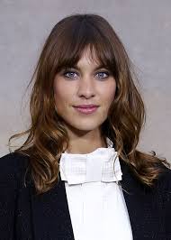 You might think you need to avoid full bangs with a square face shape, but that'd be wrong. 30 Awesome Alexa Chung Hairstyles To Copy Hji