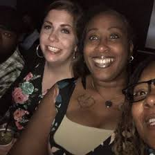 Dara Holmes (daraannholmes)