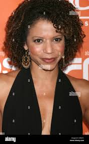 Gloria reuben turner broadcastings tca Banque de photographies et d'images  à haute résolution