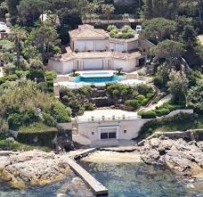 And indian steel billionaire lakshmi mittal. Les Parcs A Saint Tropez La Cite Interdite Aux Non Milliardaires Capital Fr