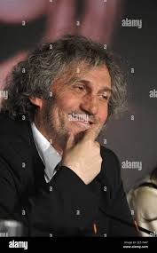 Director de serie hi-res stock photography and images