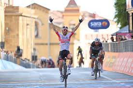 Reserve a table at giro d'italia, melbourne on tripadvisor: Ulissi Wins Giro D Italia Stage Two In Sprint As Ganna Remains On Top