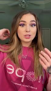 Get ready to steal the spotlight this Halloween with our LED Eyelashes...