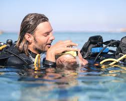 PADI 4 Day eLearning Rescue Course Cairns Great Barrier Reef