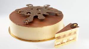 Lőrincz györgy, borász kalauzolja végig a vendégeket. Megvalasztottak Magyarorszag Tortajat Sokszinu Videk