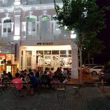 Porto's bakery was born out of rosa's love for sharing her wonderful cakes and pastries with friends and family. 9 Bubble Tea Places In Malacca That You Can Check Out