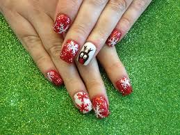 Manicure and nail art beauty is a fun game that will keep you. Inspiring Christmas Nail Designs To Try 2020 2021 Fashion Allure