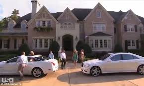 Multimillionaire Father Exposes His Ostentatious Lifestyle In New Show Chrisley Knows Best House Mansions New Condo