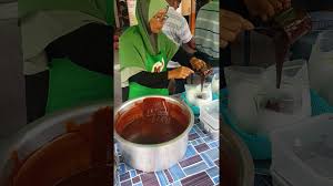 Indeed, milo has been a nationwide favourite for the longest of time now. Ais Kepal Milo Leleh Kuala Kangsar Youtube