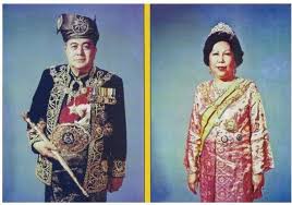 Judge rules agong's decision in emergency proclamation cannot be challenged in court. Kenali Wajah Raja Permaisuri Agong Pertama Hingga Terkini Lepat Pisang