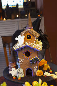 Free your imagination to creatively use colored leaves, berries, seasonal fruit, you can also make scented candles with an autumn theme. 40 Best Halloween Party Themes For Adults And Kids 2020