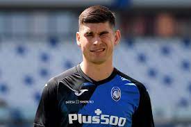 Малиновский руслан владимирович — не сумев закрепиться в основе донецкого «шахтера», он стал лидером сначала бельгийского «генка», а затем итальянской «аталанты». Hoxbcxsx9lwkpm