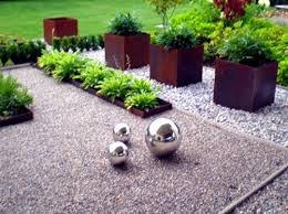 Decomposed granite is the least expensive way to pave a patio, walkway, or driveway. Front Garden Design With Gravel You Want To Give A Striking Front Yard Interior Design Ideas Avso Org