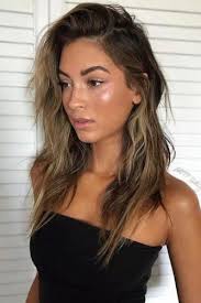 While most blonde shades suit fair skin tones, it's the dark and olive skin tones that face trouble finding the right shade of blonde. This Beachy Ombre Look Mixes Shades Of Dark Brown And Blonde Complementing Olive Skin Tones And Summ Brunette Hair Color Light Hair Olive Skin Tone Hair Color
