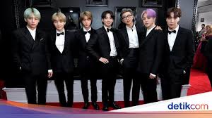 Disini admin akan membagikan tiga link ujian army nah, jadi kamu bisa mengetes seberapa army kah kamu di ujian khusus army bts google form ini. Susahnya Datang Ke Jumpa Fans Bts Ada Ujiannya Lho