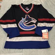 The struggle to get an nhl team in vancouver was a long and expensive one. Vintage Nwt Deadstock Vancouver Canucks Jersey Van Nhl Starter Etsy