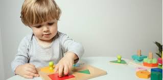 Pada umur 1 tahun 6 bulan, ada anak yang dah mula bercakap. Cara Mengatasi Anak Lambat Bercakap Untuk Dicuba