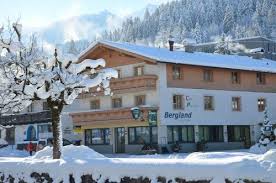 Haus bergland is set in fischen 5 km from obertsdorf and 70 km from neuschwanstein castle. Haus Bergland Fieberbrunn 32 Empfehlungen