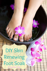 Use white vinegar or apple cider vinegar with listerine and warm water. Diy Foot Soak For Dry Cracked Feet