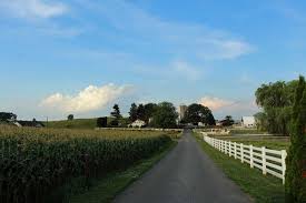 Quality and service is our tradition. Country Lane Farm Amish Quilt Shop Amish Farm Stay