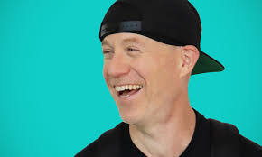 Jason Tharp's Instagram, Twitter & Facebook