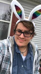 Hello!! How are u? My name is Anthony Kuhl. I am deaf and gay man!! I am 31  years old! I am from southern of Illinois in USA. I am looking for