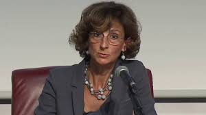 Guarita anche lei dal coronavirus, la presidente cartabia ha aperto la relazione con un «pensiero di sentita partecipazione al dolore per la scomparsa di migliaia di nostri concittadini e di sincera. Nuovo Presidente Del Consiglio Chi E Marta Cartabia Eta Lavoro Stipendio
