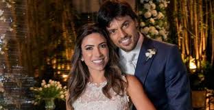 Fábio salustino mesquita de faria (born 1 september 1977) is a brazilian politician, current minister of communications of jair bolsonaro government. Patricia Abravanel Diz Que Deu Golpe Da Barriga Para Casar Com Fabio Faria