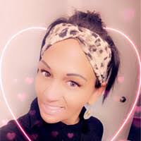 Sandra Swider's Instagram, Twitter & Facebook