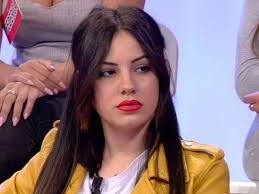 Scritto da starpeoplenews 8 maggio 2015. Uomini E Donne Platinette Attacca Giulia De Lellis Durante Lo Speciale Ultime News