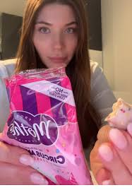 Amazon Commercial 2024 Cookie Woo