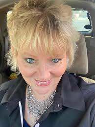 Hello there everyone I'm new to the group and decided to say hello to  everyone and the group brings as well Would love to cruise with a partner  as well