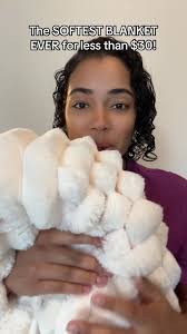 #blanket #furblanket #treasurefinds #giftideas #falldealsforyou  #spotlightfinds #bedding #throwblanket