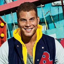 The mother of his 2 kids. Blake Griffin On Twitter Alternate Headline Grown Man Hides In Bushes To Secretly Record A Dad And His Kids At The Park