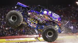 The highest ramp jump by a monster truck is 10.3 m (33 ft 9.6 in), and was achieved by krysten anderson (usa) driving grave digger in bradenton, florida, usa, on 25 june 2020. Son Uva Digger Monster Trucks Wiki Fandom Jam Coloring Division Homework Year Monster Jam Son Uva Digger Coloring Pages Coloring Pages Life Skills Worksheets Free Printable Worksheets For Grade 4 Cool Fun