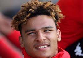 Matchs amicaux : Qui sont les nouveaux visages convoqués par Vahid?