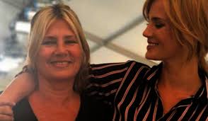 Последние твиты от andrea schulz (@and_schulz). El Tremendo Relato De Paula Chaves Sobre El Dia Que Tuvo Que Internar A Su Madre En Un Psiquiatrico Por Adicciones Yo Decia Por Que Me Pasa Esto Revista Paparazzi