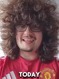 493 days ago, this fan said he wouldn't cut his hair until Manchester United  won five games in a row 👀 They have a chance to win their fifth straight  game today