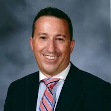 Stanley Oakes's Instagram, Twitter & Facebook