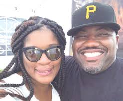 Meeting sputters over failure to approve agenda