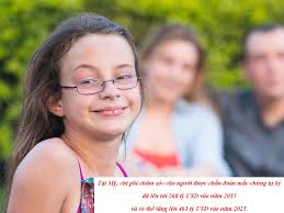 Dấu hiệu tự kỷ có khác biệt giữa bé trai và bé gái không?