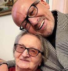 Manuel Luís Goucha chora a morte da mãe