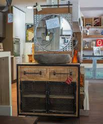 Abilmente venduto appartamento questo mobilio è divertente e facile da costruire. Mobile Bagno Legno E Ferro Compreso Di Specchio E Lavabo In Pietra