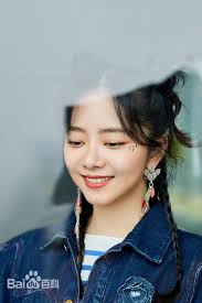 Đàm Tùng Vận: Ngẩn ngơ đến quên tuổi tác