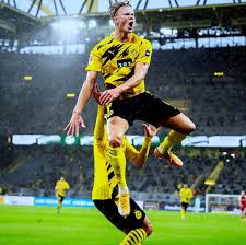 Man united saingi real madrid untuk dapatkan erling braut haaland. Pin On Fond D Ecran Dessin