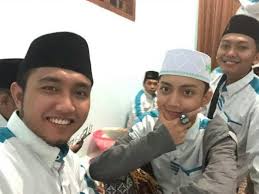 Itulah beberapa nomor wa vcs gratis yang bisa kamu coba sendiri di hp android kamu. Biodata Gus Azmi Profil Biografi Fakta Unik Foto Lagu Lengkap