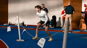 Deaver wins 3K for Oles at Gopher Classic