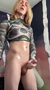 The luckiest guy on earth takes a massive Facial from TS Lariya Dior |  rShemale_Big_Cock on Gifsauce