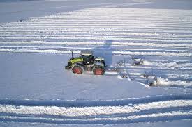 In den bergen (kasachstan und usbekistan) schnee und unpassierbare pässe. Claas Schnee Pflugen In Kasachstan Wer Weiss Warum Facebook