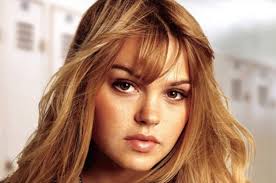 15 Reasons Julie Taylor Is The Worst "Friday Night Lights" Character Of All  Time